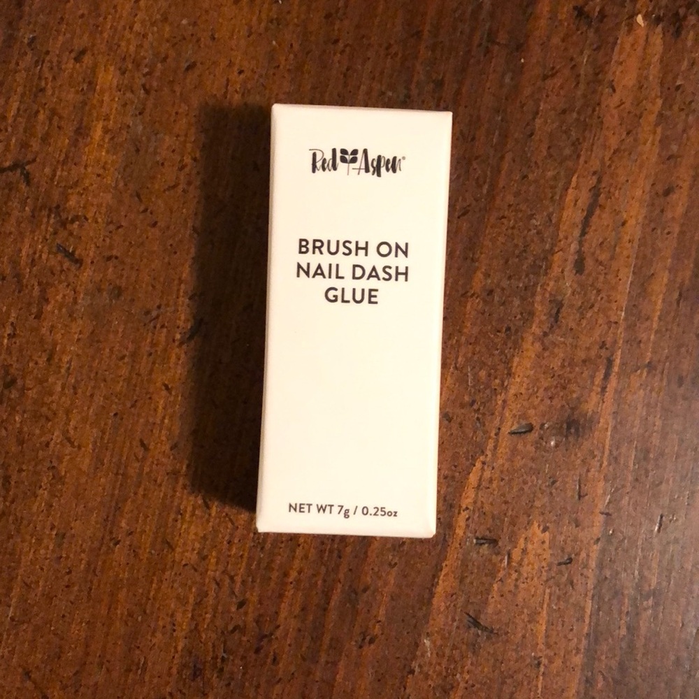 Red Aspen brush on Nail Glue
